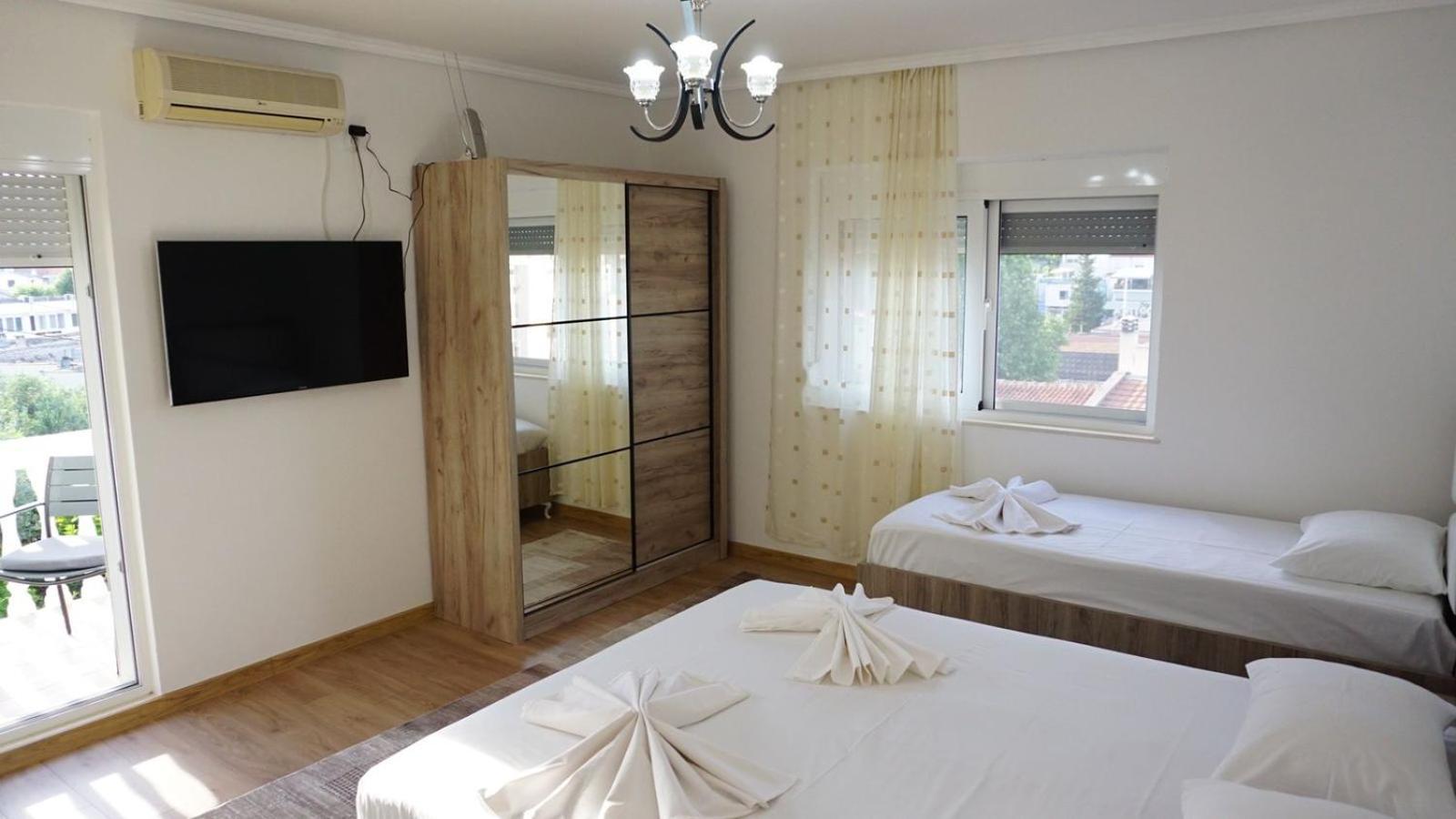 Guesthouse Sinani Ulcinj Ngoại thất bức ảnh