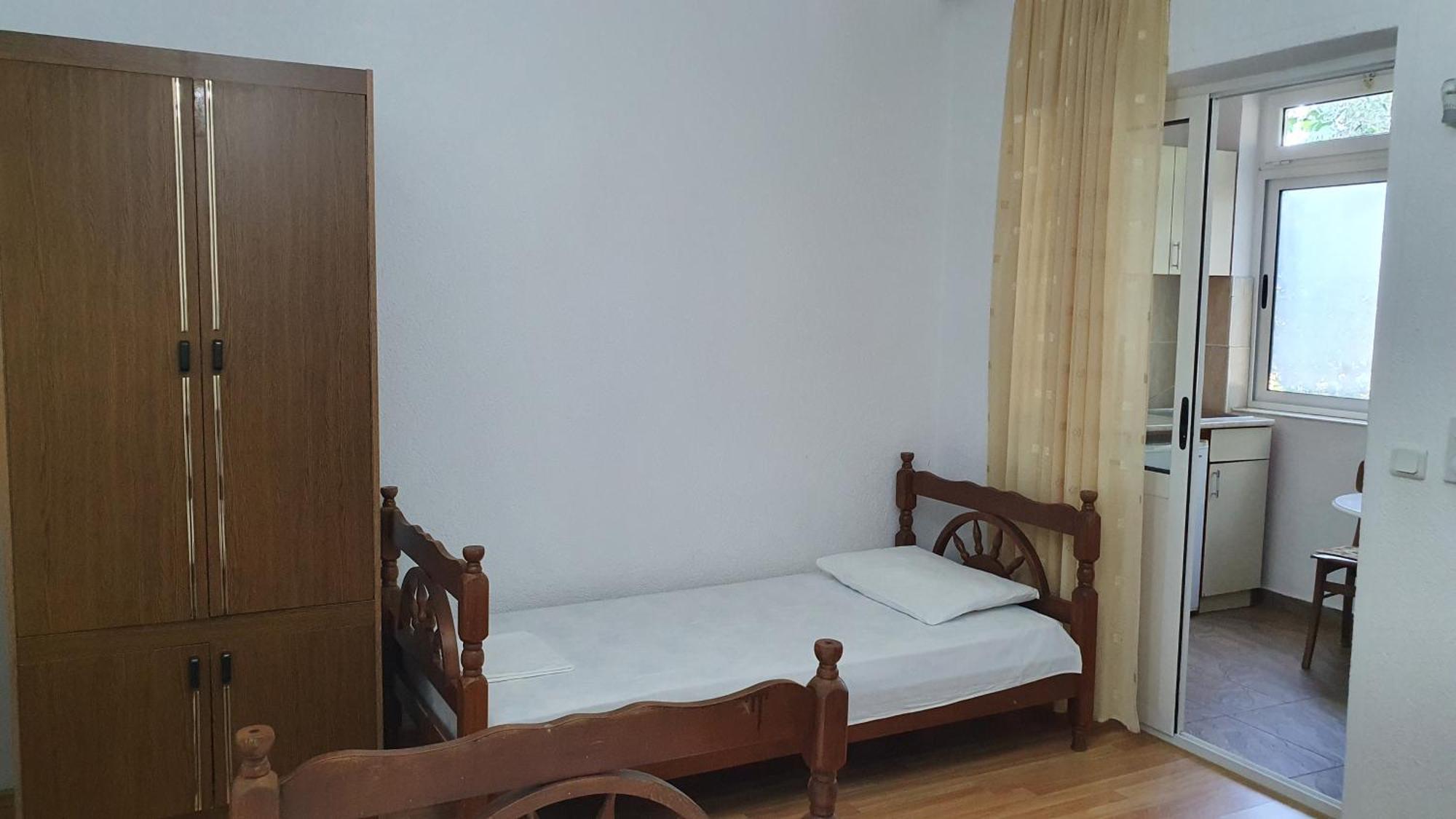 Guesthouse Sinani Ulcinj Ngoại thất bức ảnh